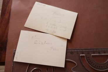 Preview: zwei alte Fotos - Möwe auf Fahnenmast - Hakenkreuzfahne